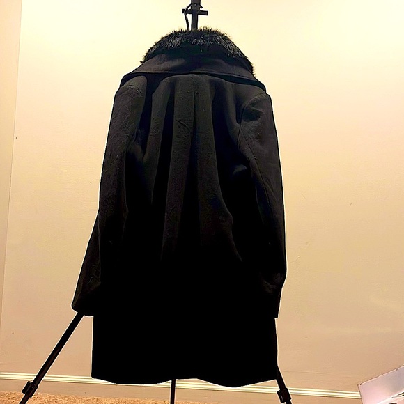 GUESS Los Angeles Black Duster Coat with Removable Faux Fur Collar, Medium, NWT - Picture 4 of 8